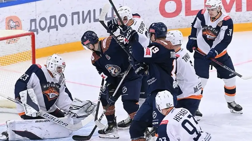 Российский клуб, за который выступает казахстанский голкипер, проиграл матч в ВХЛ