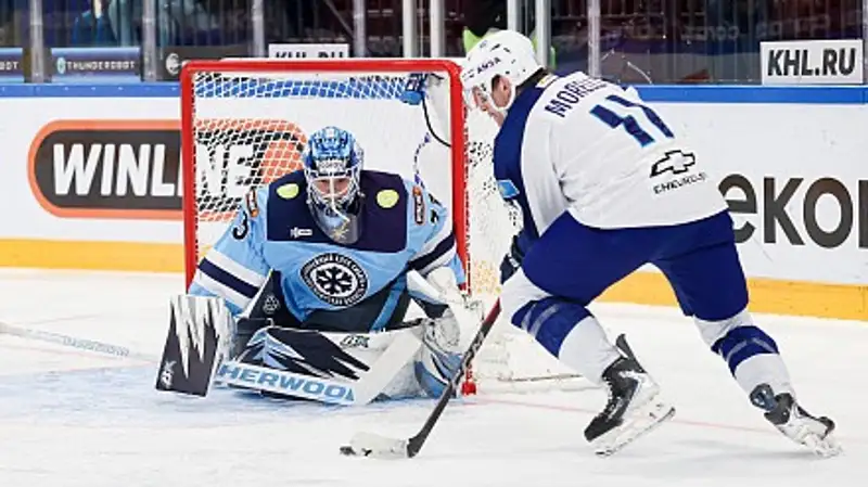 &quot;Сибирь&quot; отдалила &quot;Барыс&quot; от зоны плей-офф КХЛ