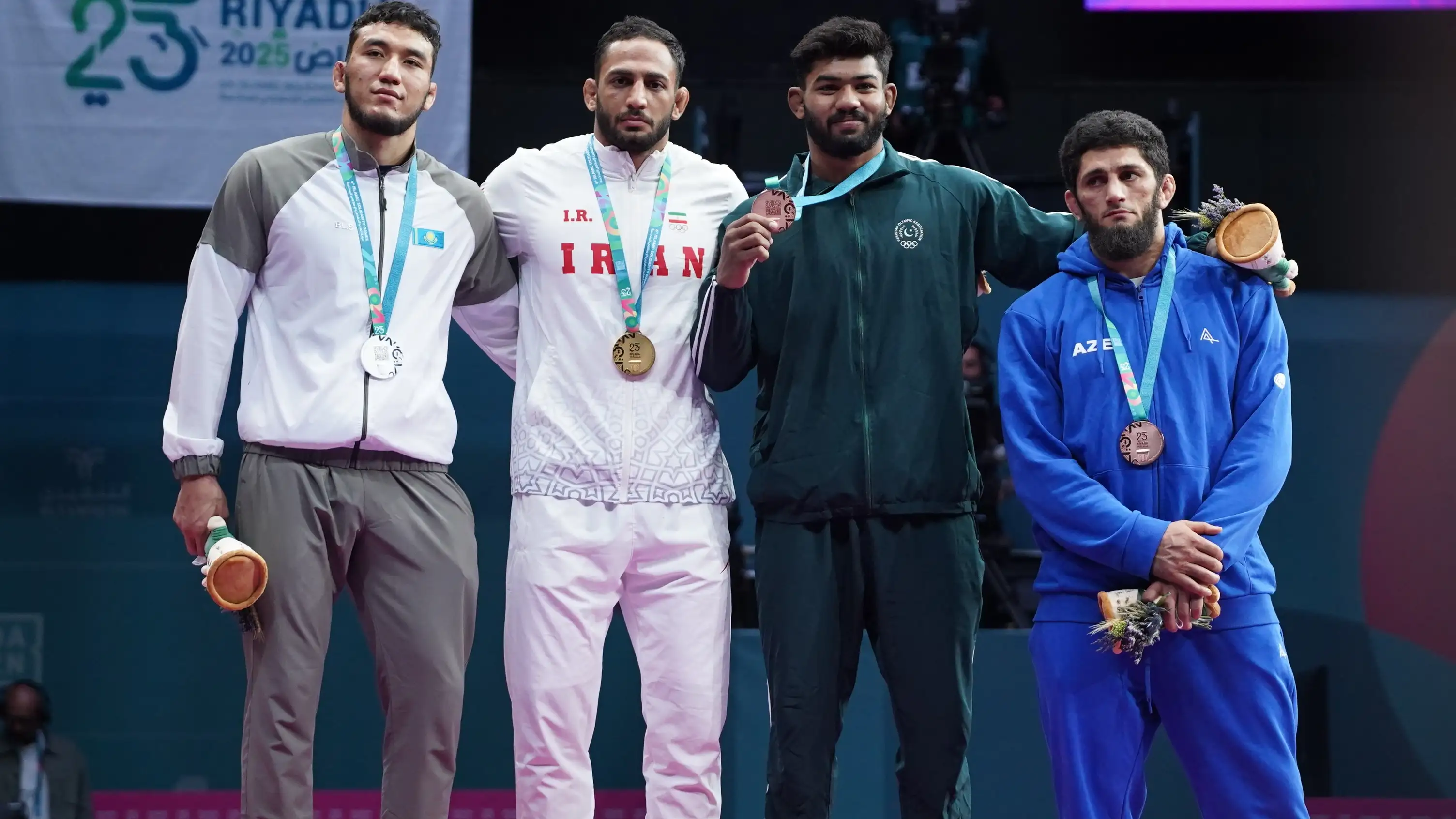 Айтмухан снова встретится с Магомедовым 