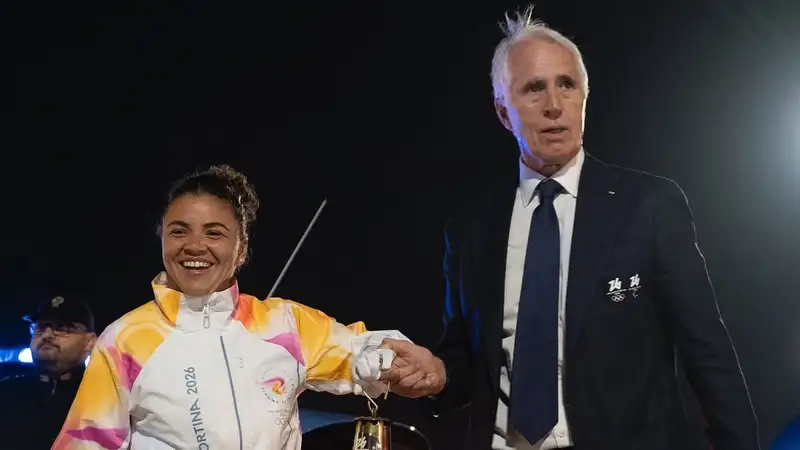 Лучшая теннисистка Италии приняла участие в церемонии передачи олимпийского огня