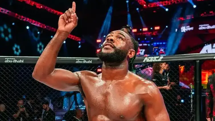 Алджамейн Стерлинг 