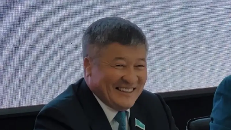 Президент Федерации борьбы Казахстана Даулет Турлыханов ушёл с поста