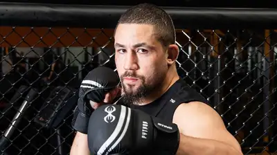 Роберт Уиттакер