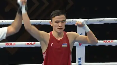 Разгромом завершился бой узбекского боксёра на чемпионате мира