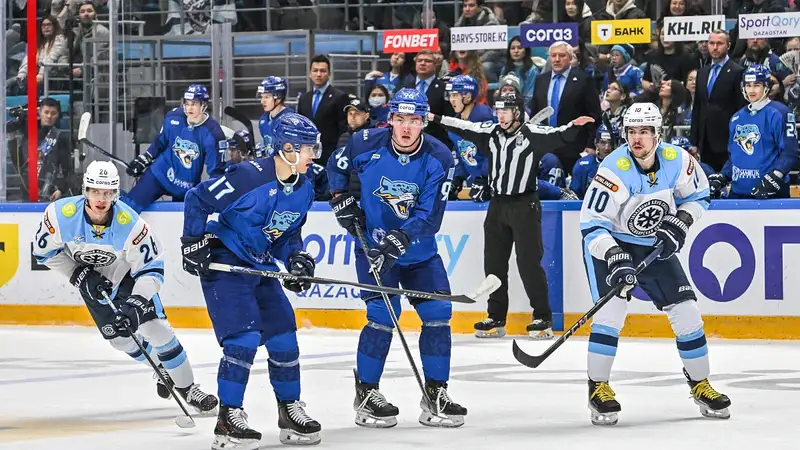 Невероятной драмой завершился матч "Барыс" - "Сибирь" в КХЛ