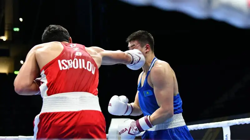 "Заслуженно": в Казахстане оценили первое поражение боксёра из РК от узбекского на чемпионате мира IBA