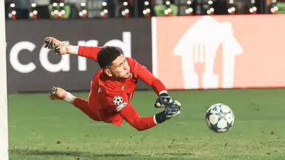 Анарбекова заметили в Испании