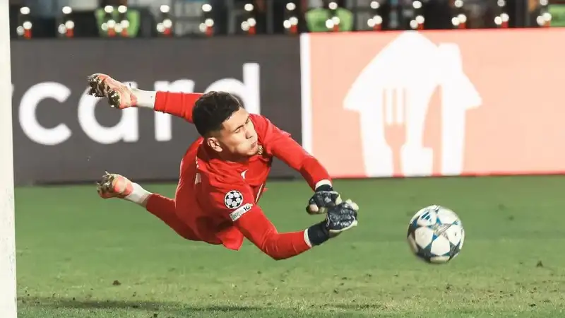 Анарбекова заметили в Испании