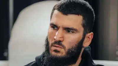 Артур Бетербиев