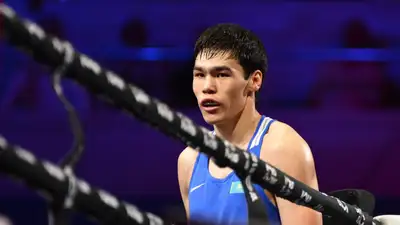 Судьи решили судьбу финала чемпионата мира с участием боксёра из Казахстана