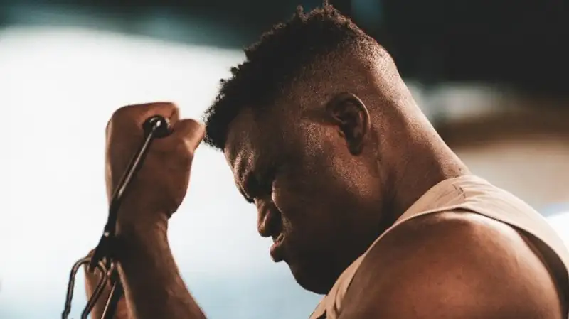 Нганну ответил на вызов Немкова