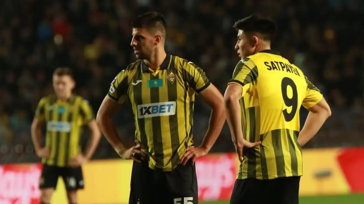 Экс-футболист "Арсенала" и "Барселоны" посоветовал игроку "Кайрата" перейти в чемпионат Турции