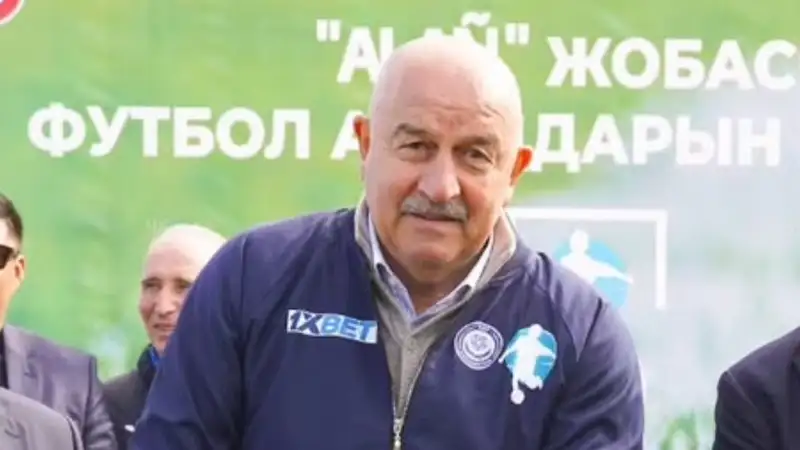 Черчесов рассказал забавную историю, связанную с игроком сборной Казахстана