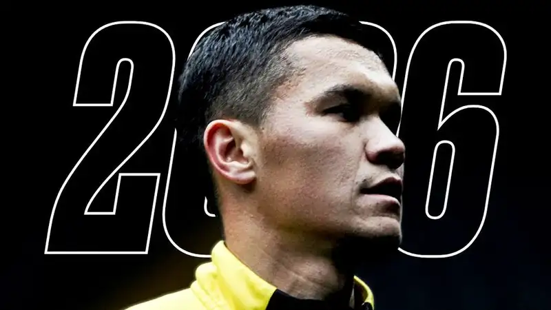 "Женис" продлил Саулета 