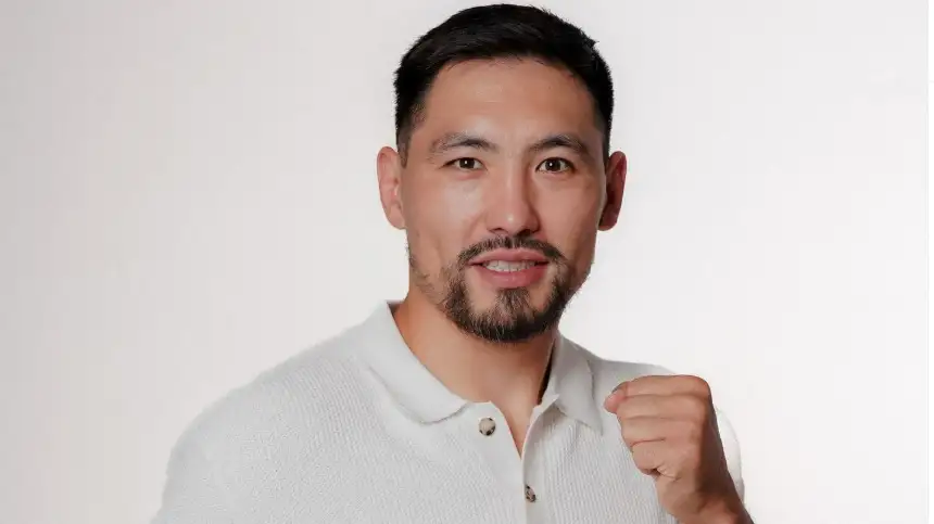 Алимханулы поздравил с ДН