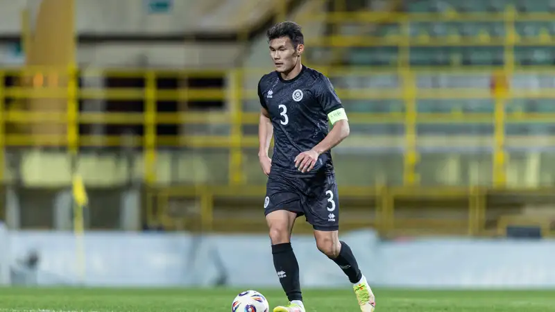 Капитан сборной Казахстана принял участие в церемонии The Best от ФИФА