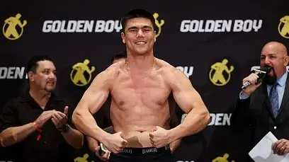 Звезда узбекского бокса "пострадал" от решения Теренса Кроуфорда