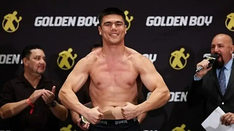 Звезда узбекского бокса "пострадал" от решения Теренса Кроуфорда