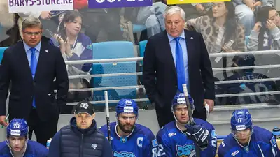 "Его команда сливает": главному тренеру "Барыса" вынесли приговор