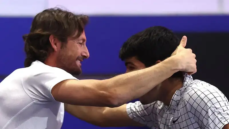 Бывший наставник опроверг финансовую версию расставания с Алькарасом