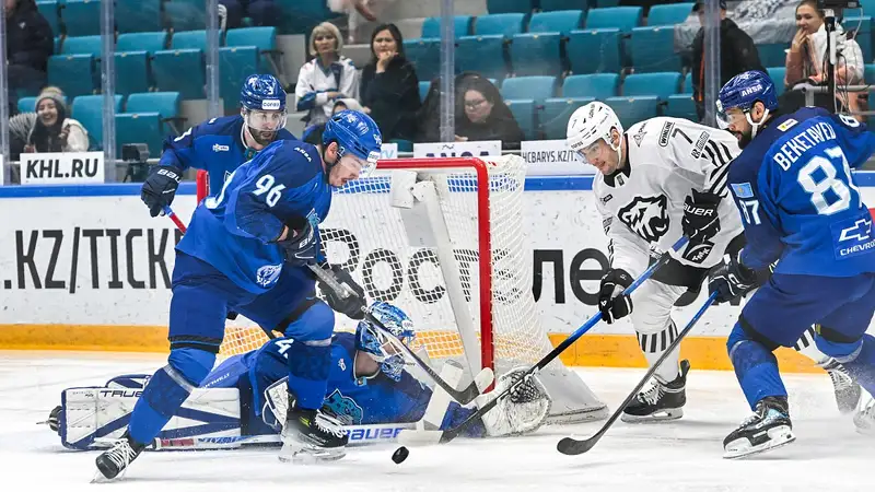 КХЛ дисквалифицировала одного из обидчиков "Барыса"