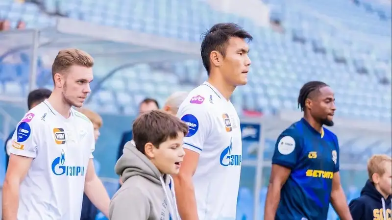 Нуралы Алип поддержал "Кайрат" в Лиге чемпионов