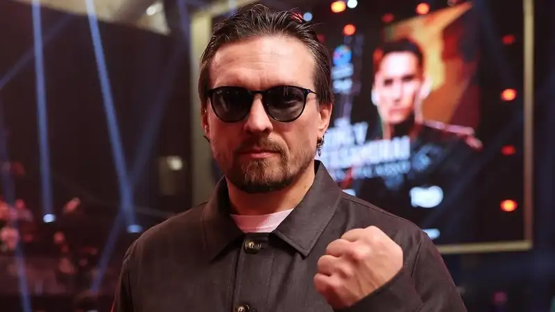 Александр Усик