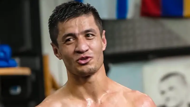 Звезда узбекского профессионального бокса нокаутировал индуса за один раунд 