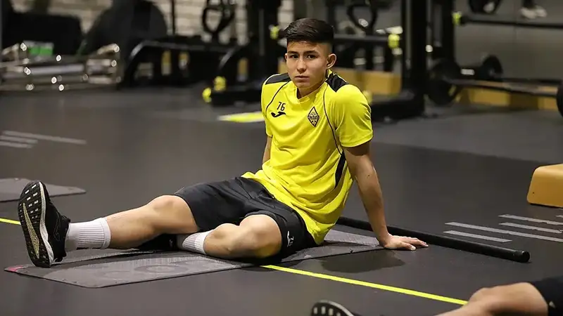 Сатпаев не полетел в ОАЭ