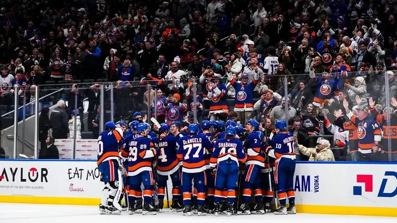 Звезда российского хоккея добился исторического достижения за клуб НХЛ