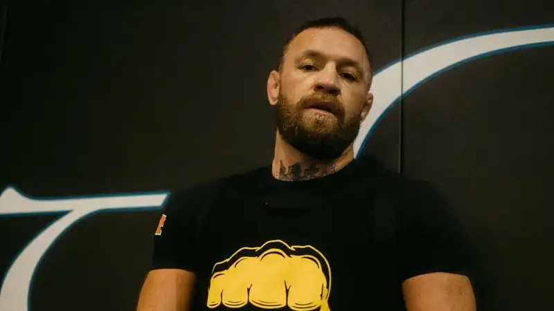 "Одолею за 10 секунд": Макгрегор готов подраться с Мейвезером в Белом доме