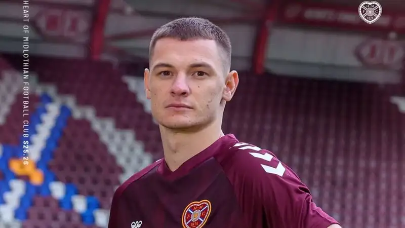 Тренер "Хартса" о Чеснокове 