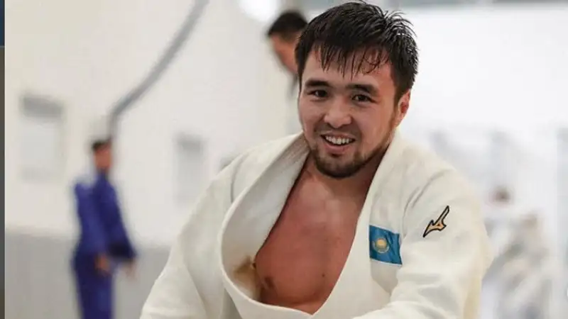 Сметов обратился к казахстанцам