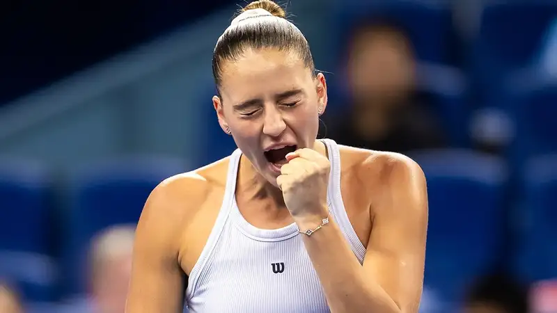 Обидчица Путинцевой из Украины "вынесла" в двух сетах лучшую теннисистку России