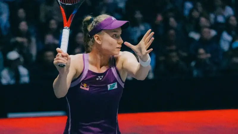 Елена Рыбакина назвала причины поражения от Каролины Муховой в четвертьфинале топ-турнира