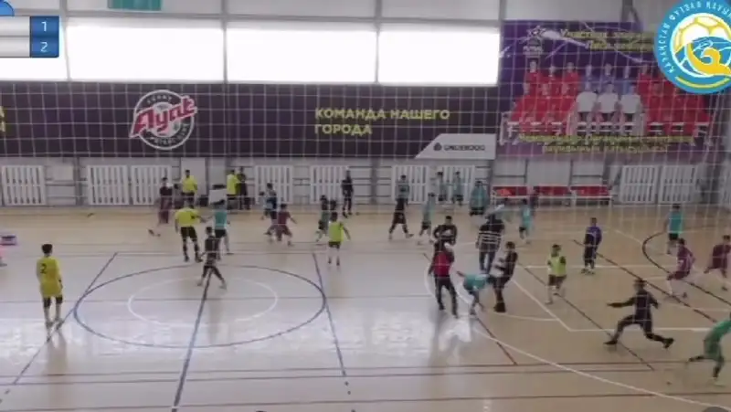 Драка футзал дети