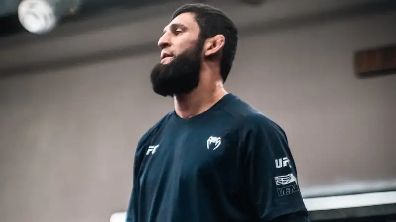 Топовый боец UFC считает, что Чимаев показал бы себя в полутяжёлом весе