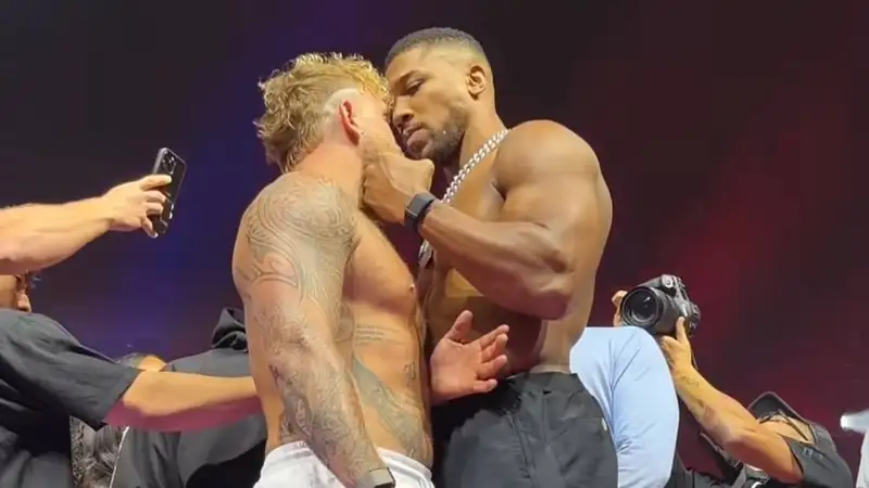 Фьюри высказался о бое Джошуа - Пол: Это всё ради денег