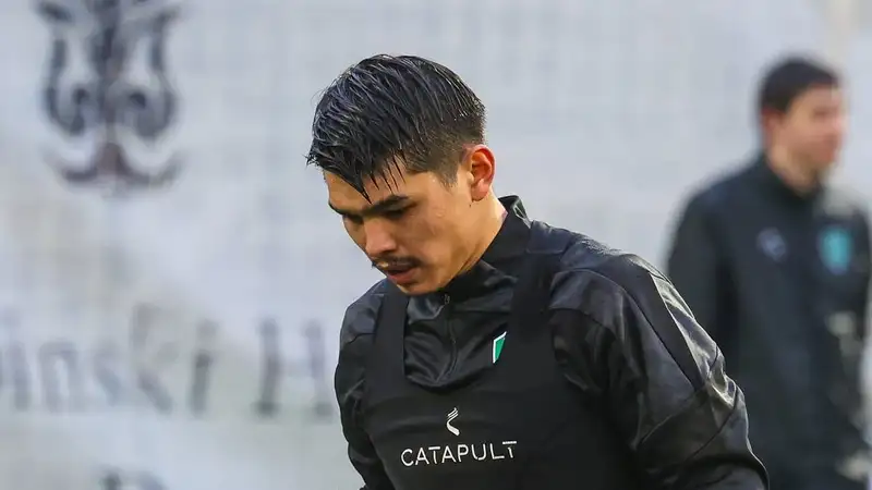 Агент Галымжана Кенжебека сделал заявление после перехода игрока в "Ахмат"