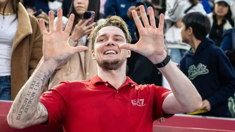 Российский специалист прокомментировал победу Бублика в Гонконге: Этот талант начинает верить в себя