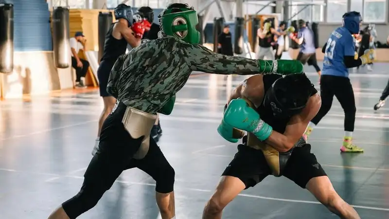 КФБ пригласили легенд