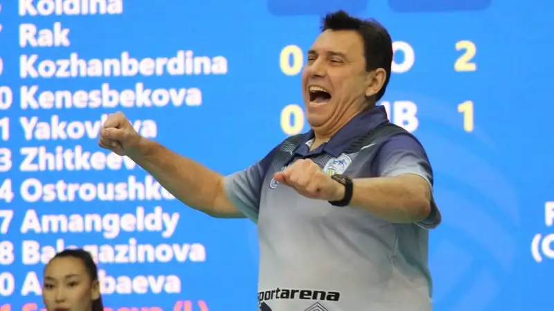 Главный тренер ВК "Алматы" Пётр Хилько