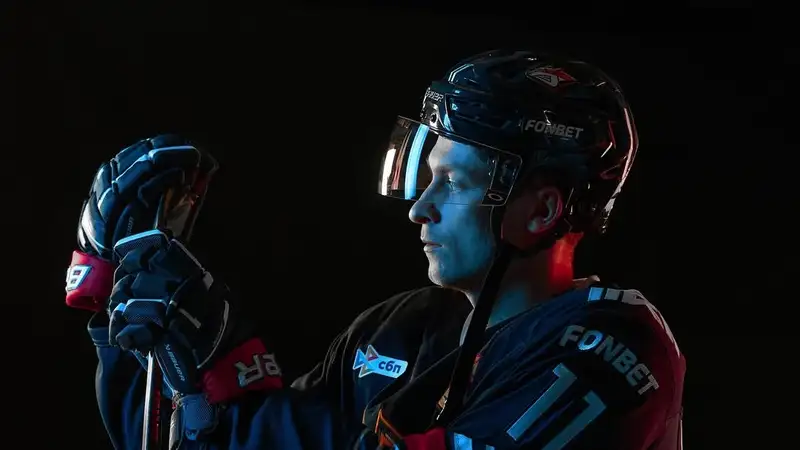 Михайлис и Орехов сыграли важную роль в наборе очков "Металлурга" в КХЛ