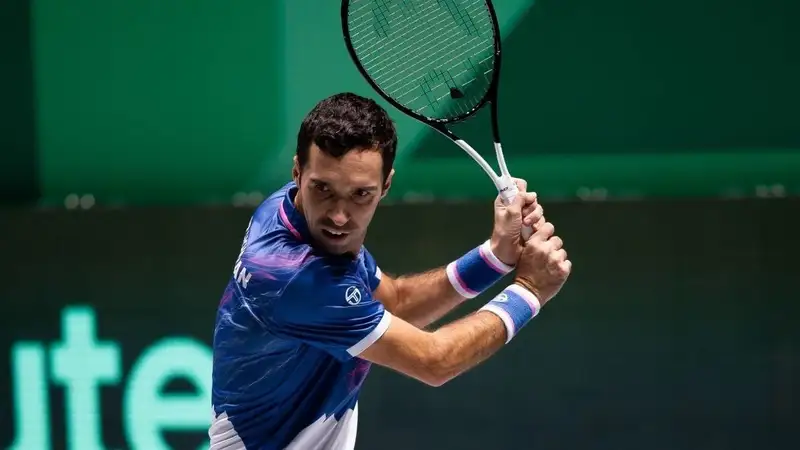 А как всё хорошо начиналось...