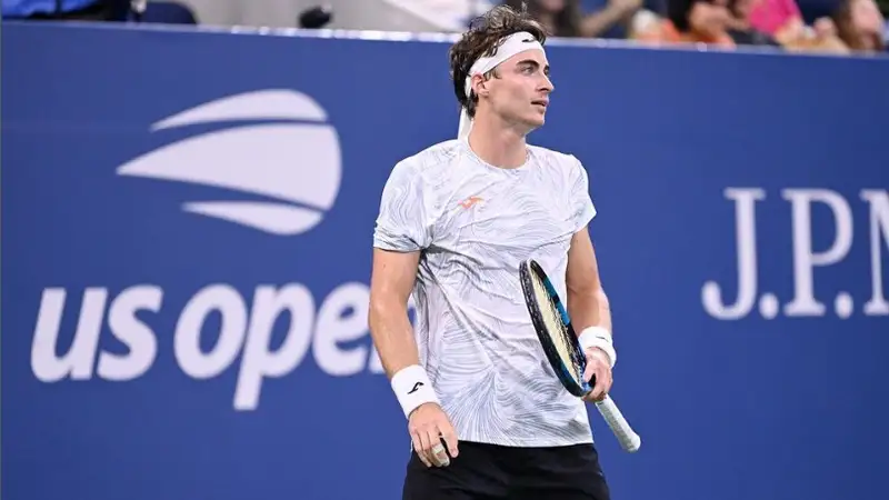 Скатов проиграл во Вьетнаме