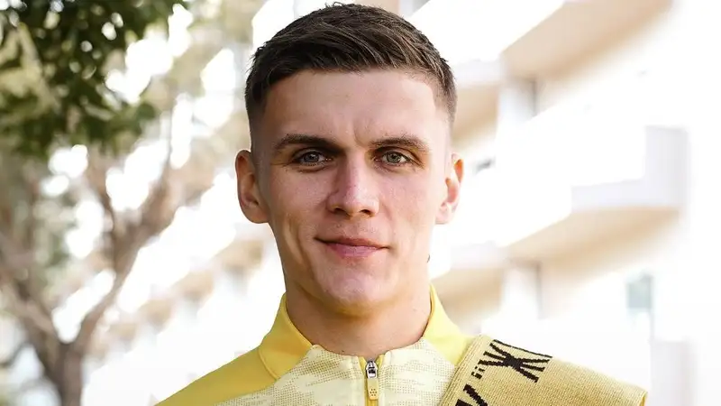 Плотников в "Женисе"