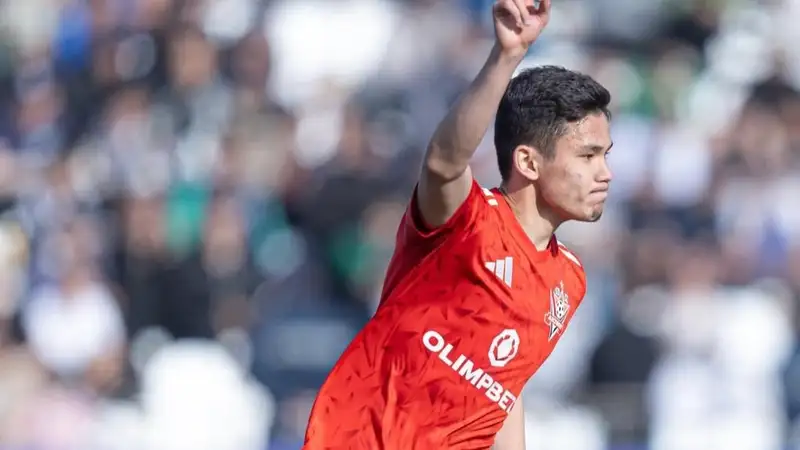 "Каспий" арендовал полузащитника 