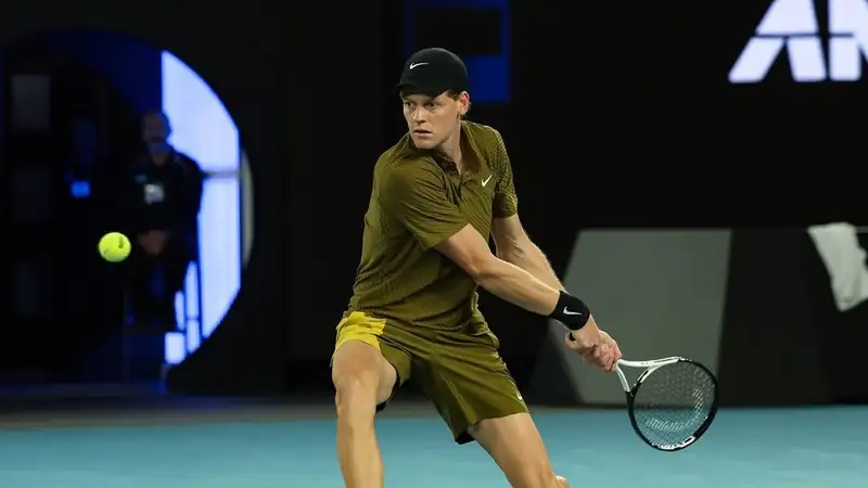 Вторая ракетка мира Синнер уверенно вышел в 3-й круг Australian Open