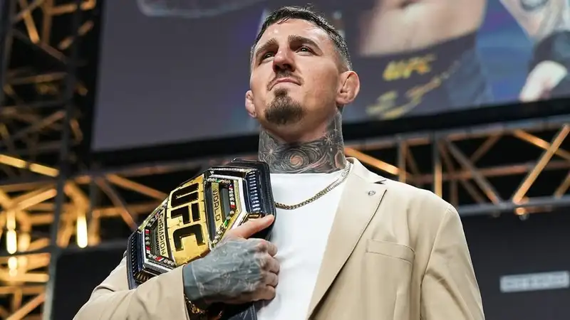 Том Аспиналл