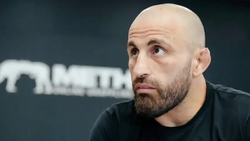 "Это было тяжёлое время": чемпион UFC рассказал о двух поражениях нокаутом